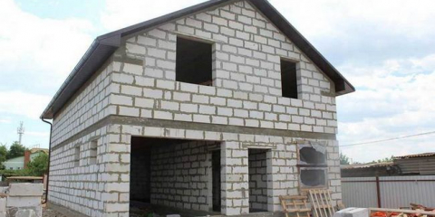 Fázová výstavba domu z pórobetonu